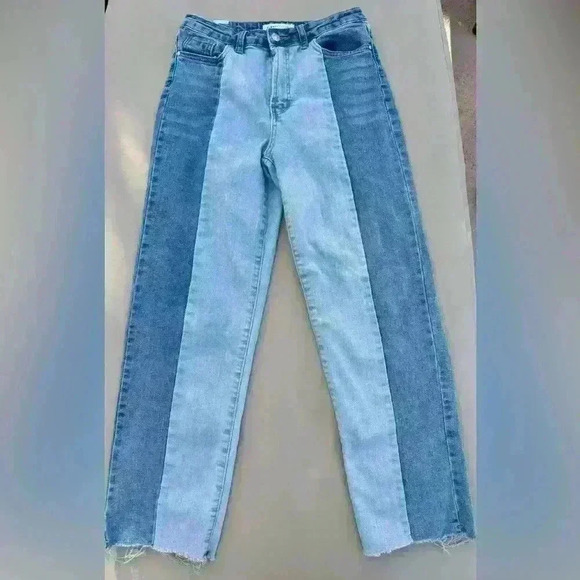 Almost famous 2 Tone Color Block Jeans Jr. size 5 - Picture 1 of 11